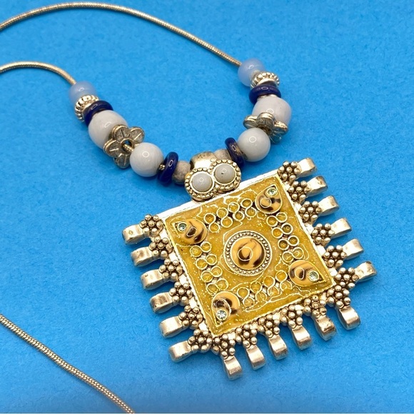 Silvertone Blue Beads With Square Pendant Necklace & Dangle Earrings Set - Picture 12 of 13